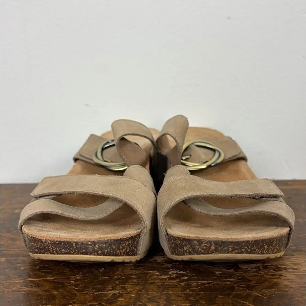 Dansko comfortable taupe